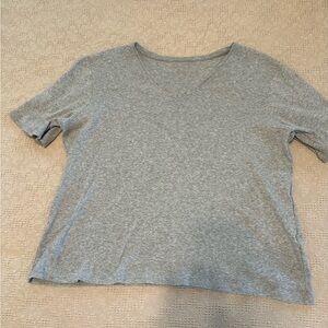 Chico's Heather Gray Short Sleeve V-Neck Tee